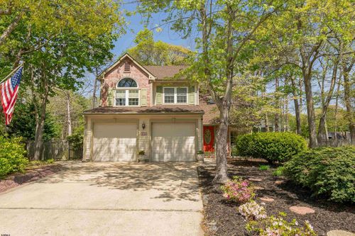711 Falcon Crest Pl, Galloway, NJ, 08205-3122 | Card Image