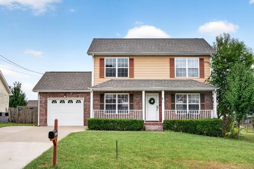 3414 Queensbury Rd, Clarksville, TN, 37042-8135 | Card Image