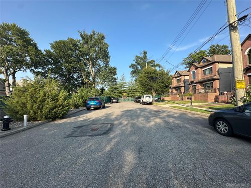 52 Pleasant St, Staten Island, NY, 10308-2713 | Card Image