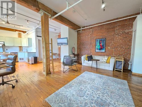 12-121 Prescott Avenue, Toronto (Weston-Pellam Park), ON, M6N3G8 | Card Image