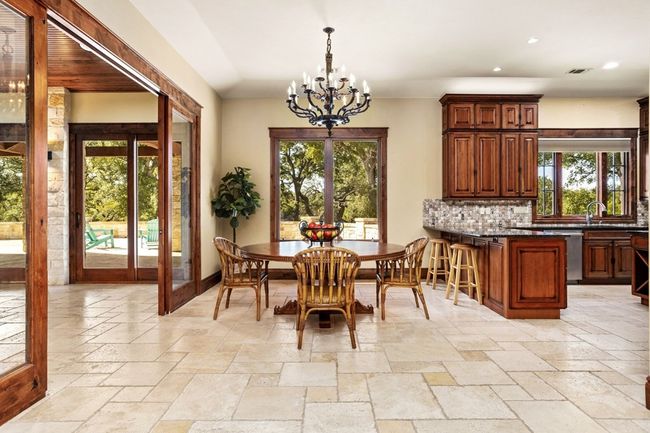170 Goose Landing Way, Home with 5 bedrooms, 6 bathrooms and 3 parking in Harper TX | Image 23
