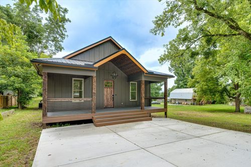 107 Locust Ave, South Pittsburg, TN, 37380-1059 | Card Image