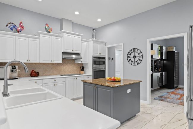 17807 Arbor Greene Dr, House other with 5 bedrooms, 3 bathrooms and null parking in TAMPA FL | Image 25