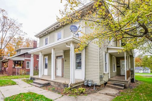 177 W Lisbon St, Waynesburg, OH, 44688-9352 | Card Image