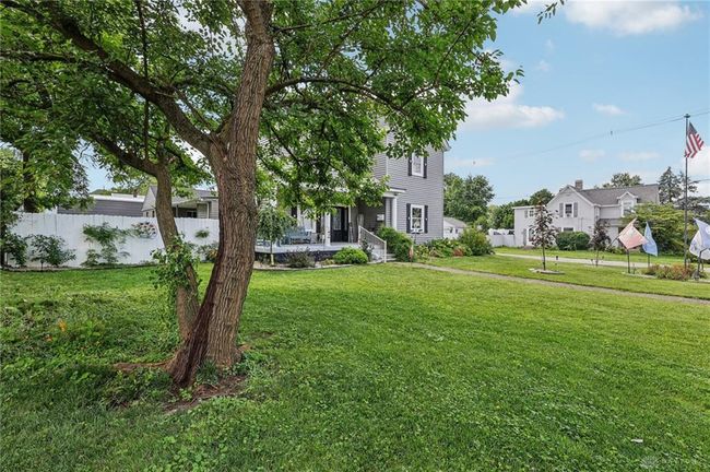 213 N Broadway St, House other with 3 bedrooms, 2 bathrooms and null parking in Blanchester OH | Image 7