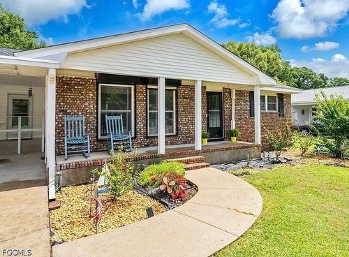 141 Rainbow Dr Nw, Fort Walton Beach, FL, 32548-4340 | Card Image