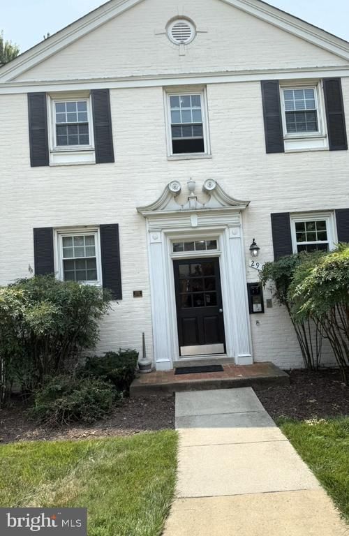 102-2908 13th Rd S, ARLINGTON, VA, 22204-4927 | Card Image