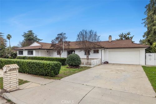 5167 E Balch Ave, Fresno, CA, 93727-3910 | Card Image