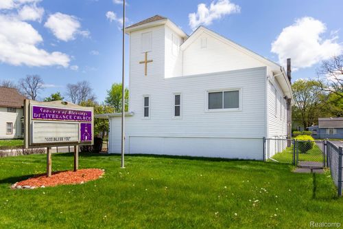 1196 Joslyn Ave, Pontiac, MI, 48340-2057 | Card Image