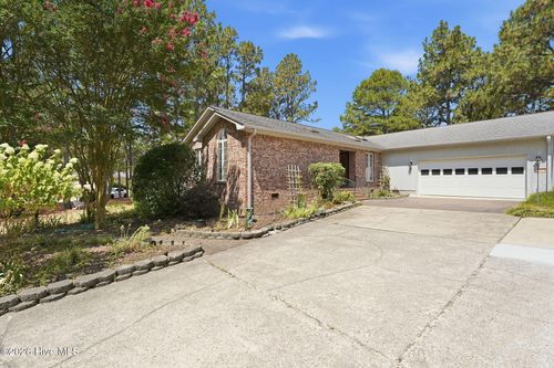 117 Sandham Ct, West End, NC, 27376 | Card Image