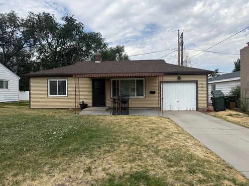 127 N 1st St, Tooele, UT, 84074-2105 | Card Image