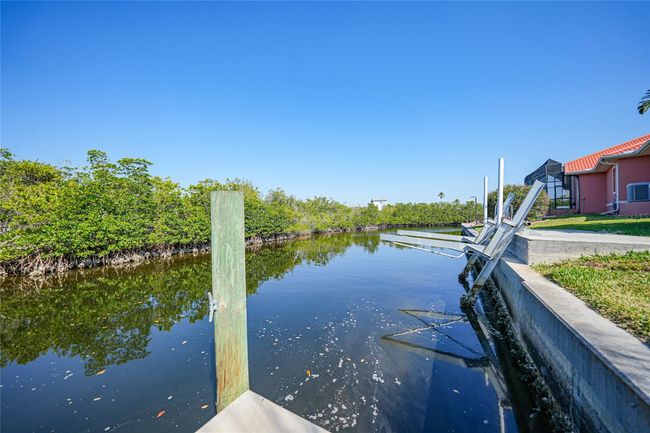 DOCK AND BOAT LIFT | Image 47