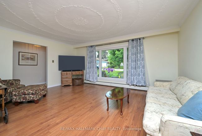 17 Elm St, House other with 3 bedrooms, 2 bathrooms and 3 parking in Alliston ON | Image 11