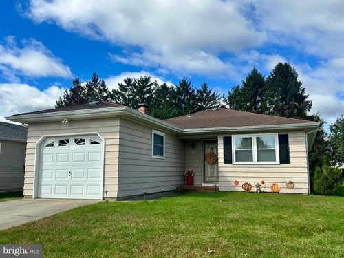 10 Biscayne Street, Toms River, NJ, 08757 | Card Image