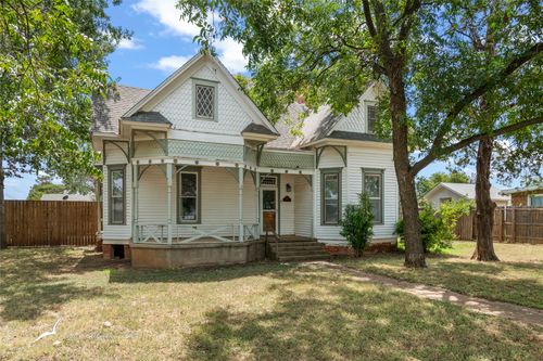 601 W 3rd St, Baird, TX, 79504-6009 | Card Image