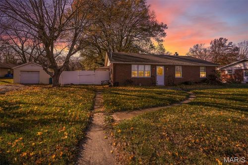 313 Old Fullerton Rd, Swansea, IL, 62226-2905 | Card Image