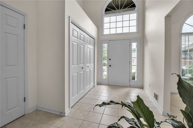8476 Chadway Ct, House other with 2 bedrooms, 2 bathrooms and null parking in Buffalo NY | Image 5