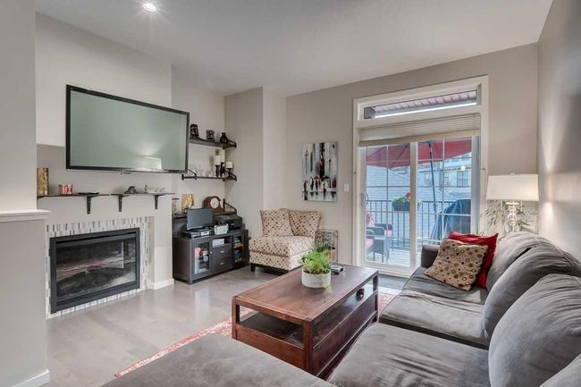 311 Ascot Circle Sw, Home with 2 bedrooms, 1 bathrooms and 2 parking in Calgary AB | Image 11