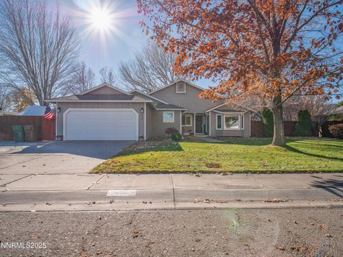 829 Mahogany Dr, Minden, NV, 89423-4723 | Card Image