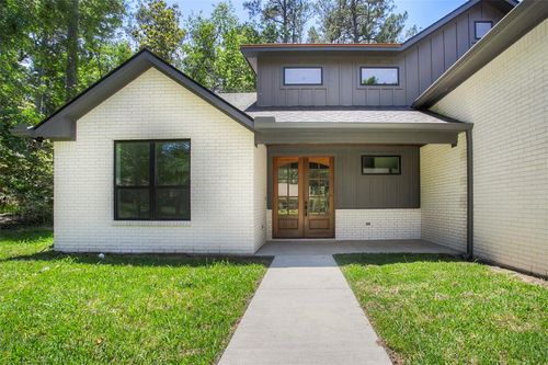 1973 Greentree Dr, Huntsville, TX, 77340 | Card Image