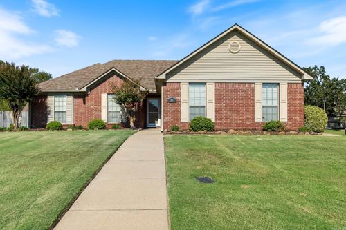 4640 Valiant Dr, Conway, AR, 72034-3465 | Card Image