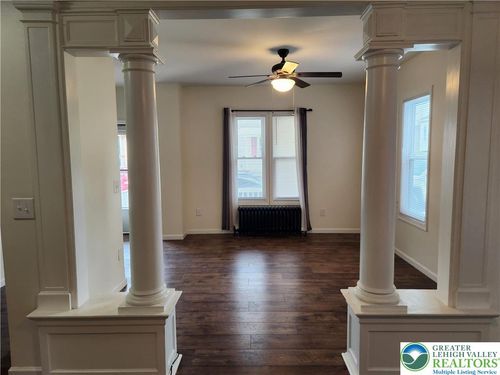 28 Park Street, Nazareth Boro, PA, 18064 | Card Image