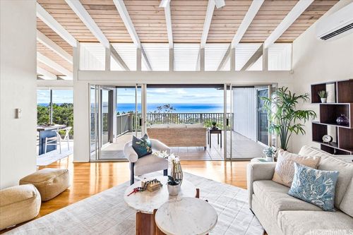 1460 Kamole St, Honolulu, HI, 96821-1422 | Card Image