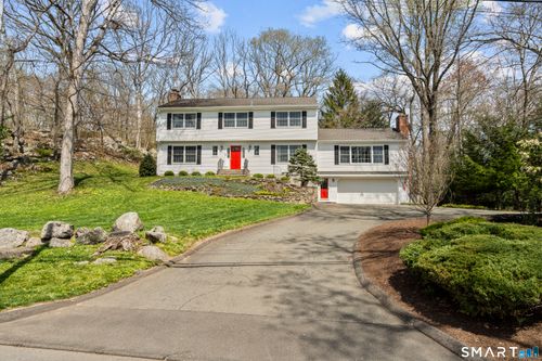 95 Saddle Hill Rd, Stamford, CT, 06903-2308 | Card Image