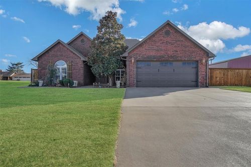 606 E 3rd St, Elk City, OK, 73644-3630 | Card Image