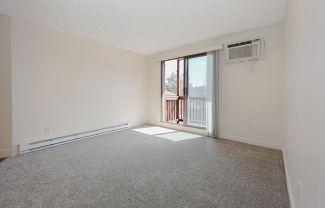 APT-2H - 29 Old Hackett Hill Rd, Condo with 2 bedrooms, 1 bathrooms and null parking in Manchester NH | Image 11