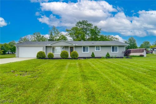 9109 Seminole Ln, Macedonia, OH, 44056-1244 | Card Image