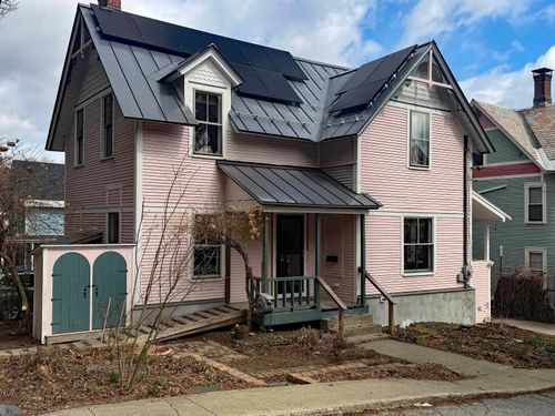 81 Chapin St, Brattleboro, VT, 05301-2975 | Card Image