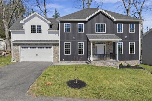6 Barrows Rd, Worcester, MA, 01609-1102 | Card Image
