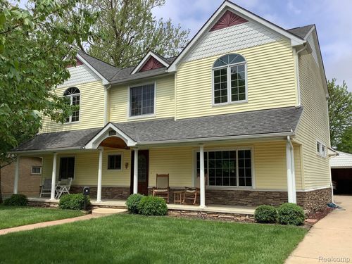 511 Baseline Rd, Northville, MI, 48167-2752 | Card Image