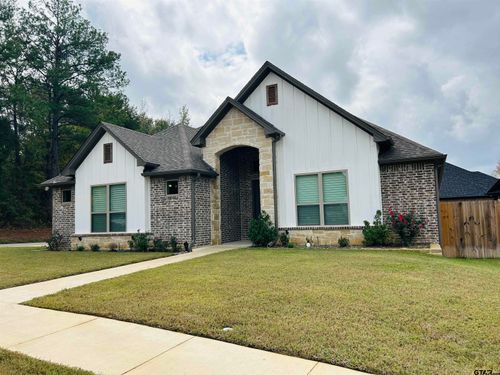 11042 Oak Springs Cv, Tyler, TX, 75703-0757 | Card Image
