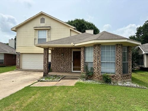 8504 Willow Creek Ct, Fort Worth, TX, 76134-4965 | Card Image