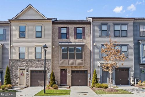 4916 Vista Glen Ln, LANHAM, MD, 20706-2898 | Card Image