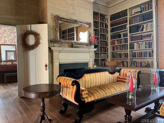 Fireplaces in all major rooms ( 7 Total) | Image 28