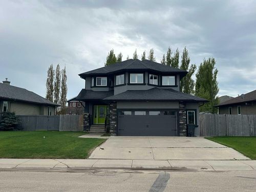 701 9 Street Se, Slave Lake, AB, T0G2A3 | Card Image