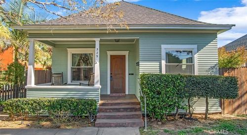 329 S Grand St, Orange, CA, 92866-2013 | Card Image