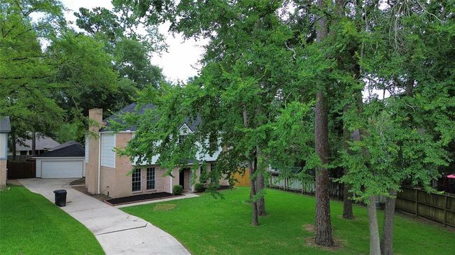 Massive driveway | Image 37