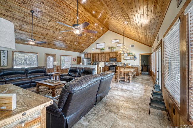 274 Mountain Laurel Ln, House other with 5 bedrooms, 6 bathrooms and null parking in Concan TX | Image 20