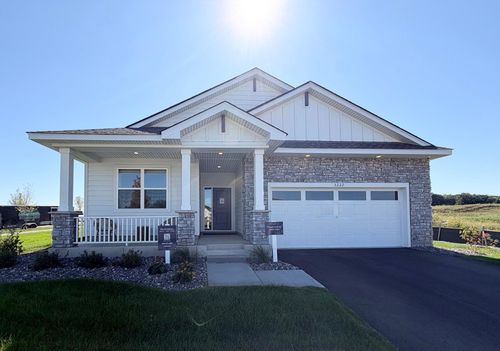 5222 Long Pointe Bay, Woodbury, MN, 55129-5572 | Card Image