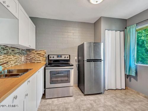 222-2551 W Rose Ln, Phoenix, AZ, 85017-2023 | Card Image
