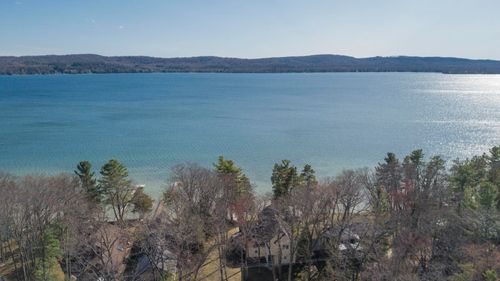 7753 Woodland Dr, Honor, MI, 49640-9494 | Card Image