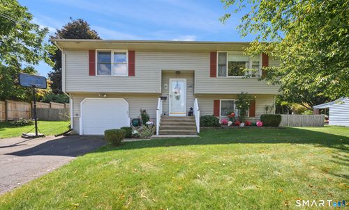 153 Orchard Street, Meriden, CT, 06450 | Card Image