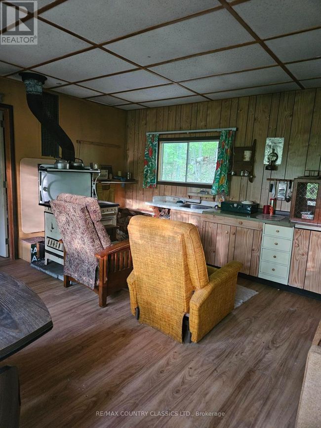 912A Ohio Rd, Home with 1 bedrooms, 0 bathrooms and 1 parking in Combermere ON | Image 14