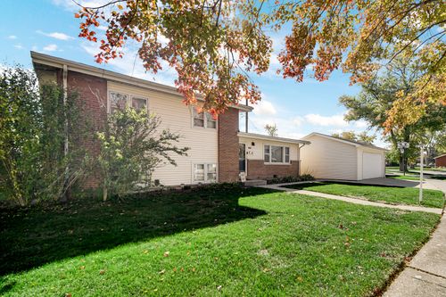 420 Carey Ct, Chicago Heights, IL, 60411-1647 | Card Image