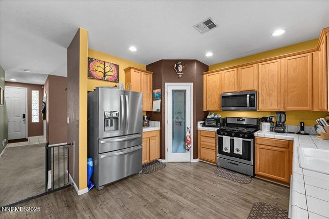 7221 Windswept Loop, House other with 4 bedrooms, 3 bathrooms and 2 parking in Sparks NV | Image 6