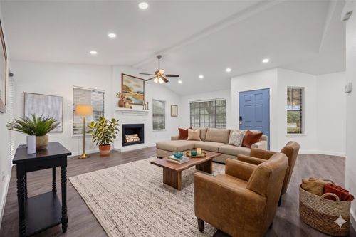 13016 Moorcroft Ln, Austin, TX, 78729-7815 | Card Image